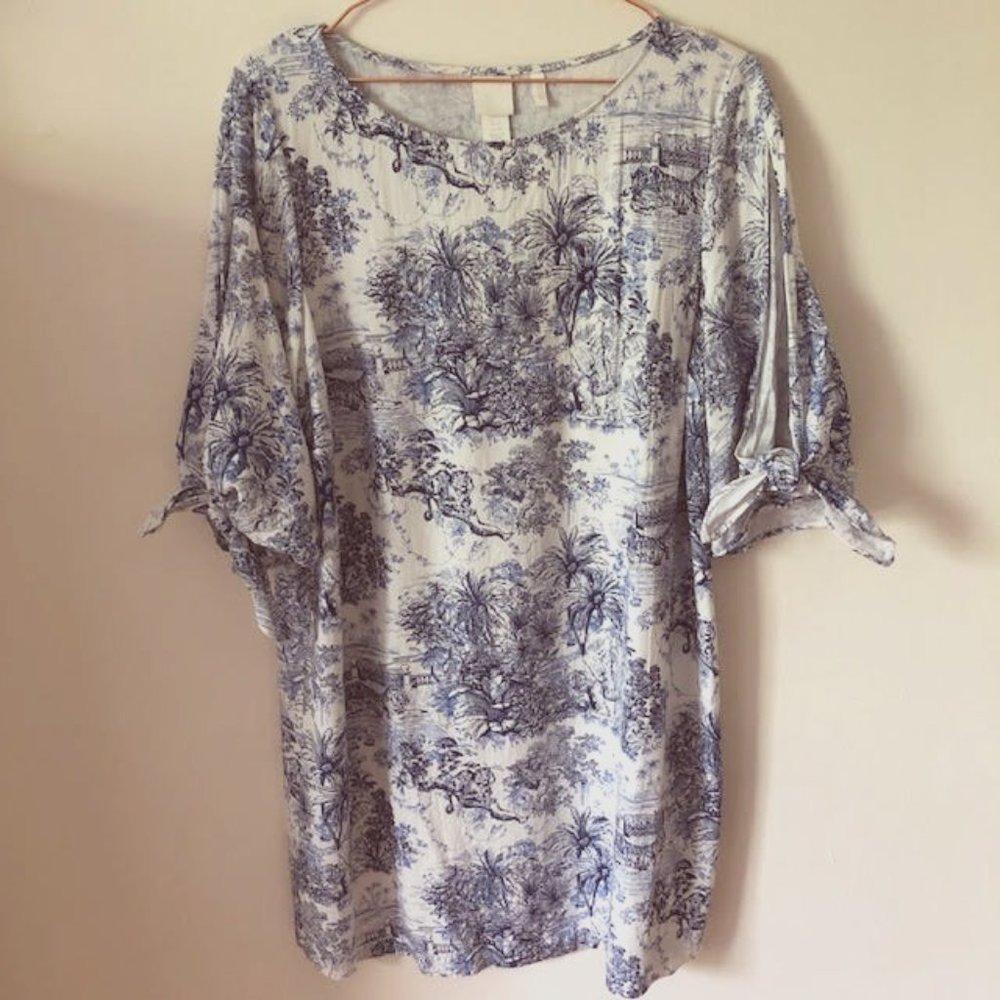 H&M Blue and White Long Sleeve Dress